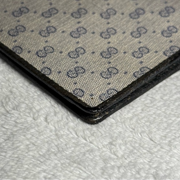 Authentic Gucci Micro GG Billfold - Picture 7 of 9